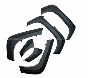 Ốp cua lốp Triton 2024 mẫu đinh