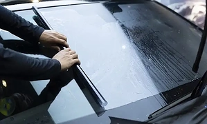 phim-cach-nhiet-mau-den