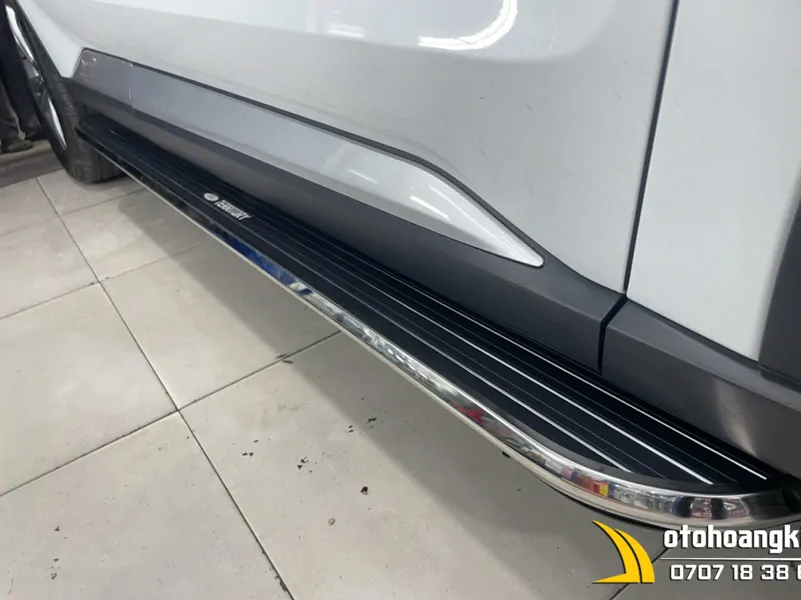 Bậc Lên Xuống Cơ Maremlym Mẫu MACAN Xe Ford Territory - Ảnh 2