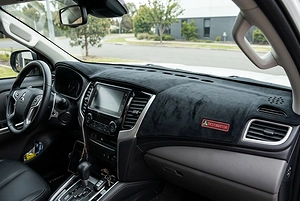 Thảm taplo Destinator