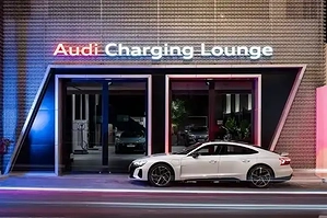 audi-khai-truong-phong-cho-sac-nhanh-cao-cap-dau-tien-tai-hcmc