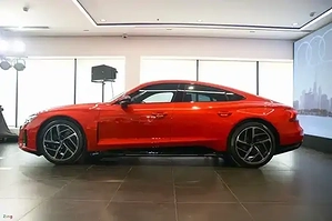 xe-mercedesbenz-va-audi-bi-trieu-hoi-tai-viet-nam