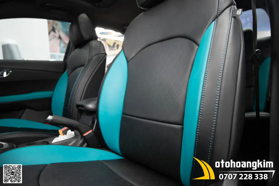 Bọc áo ghế da Nappa King Kia Cerato - Phối màu Đen Xanh cá tính
 - Ảnh 3