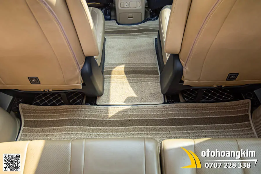 Thảm lót sàn da 360 xe Sedona - Giải pháp giữ gìn vệ sinh khoang xe toàn diện - Ảnh 3