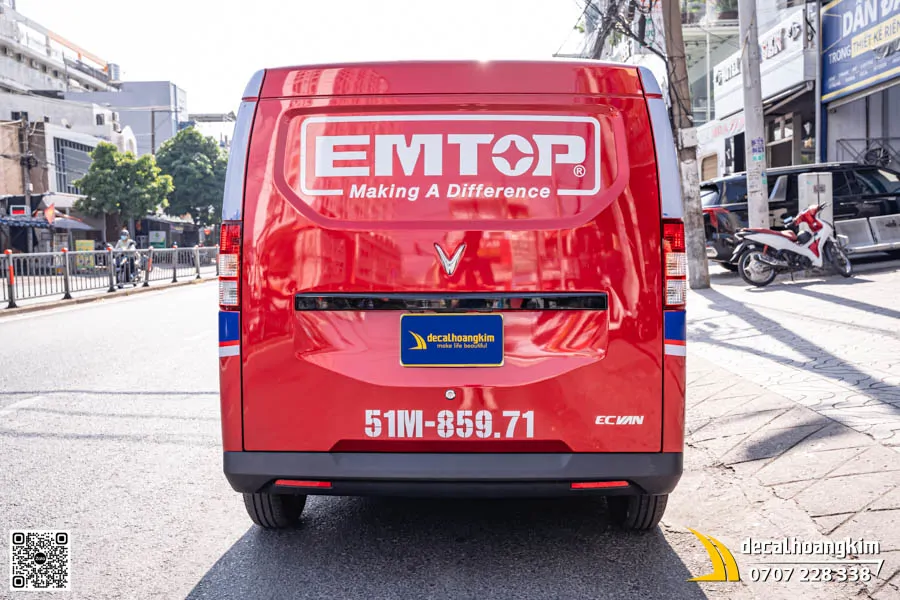Dán tem quảng cáo xe EC Van - Thương hiệu EMTOP nổi bật - Ảnh 8
