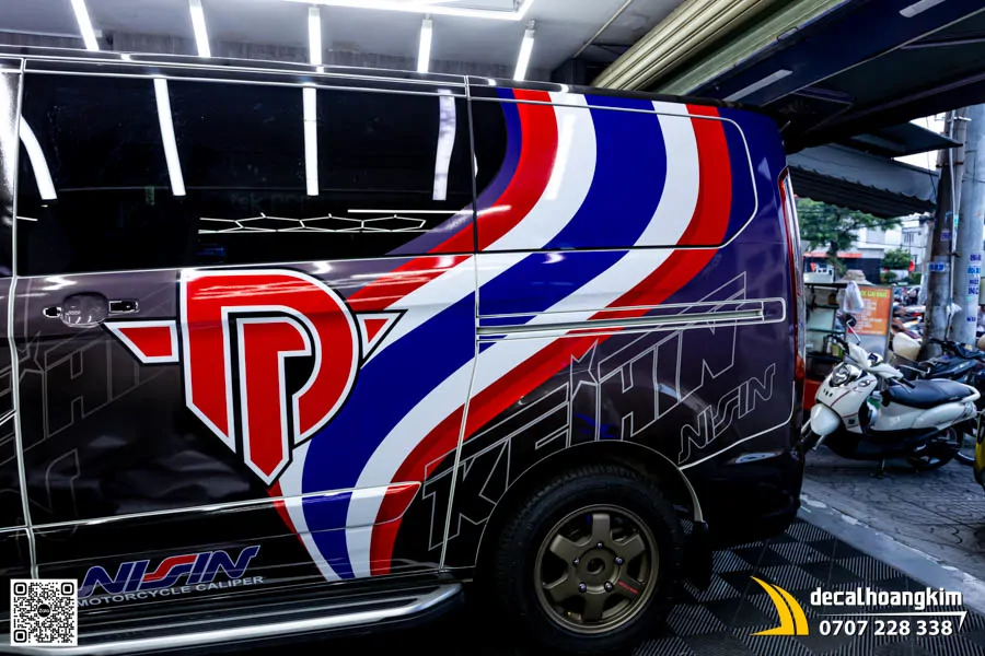 Dán tem trùm quảng cáo Ford Tourneo - Phong cách chuyên nghiệp - Ảnh 7