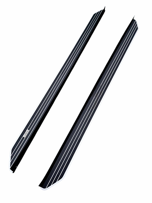 Bậc lên xuống cơ mẫu MH cho Innova Cross