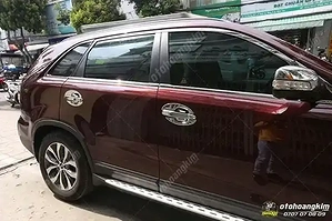 op-tay-nam-cua-xe-kia-ma-crom