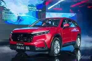 honda-crv-2024-ban-tieu-chuan-cat-tinh-nang-gi-de-giam-gia