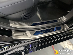 Nẹp bước chân ngoài Lexus ES250 inox 