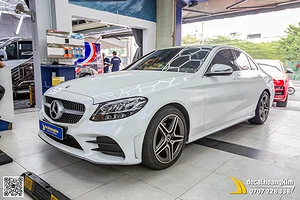 Mercedes C300 dán đổi màu Trắng Ngọc Trai sang trọng