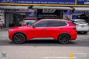 Vinfast Lux SA dán đổi màu đỏ