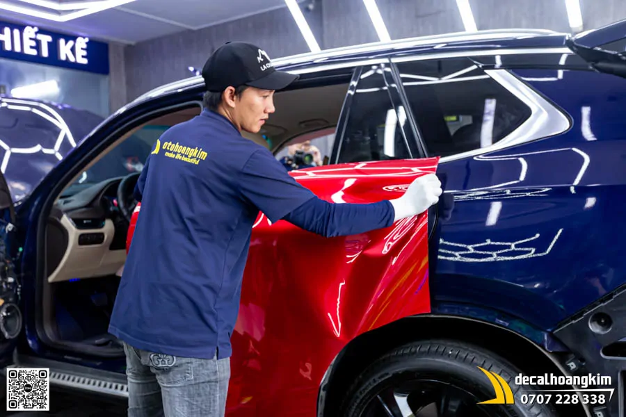 Vinfast Lux SA dán đổi màu đỏ - Ảnh 6