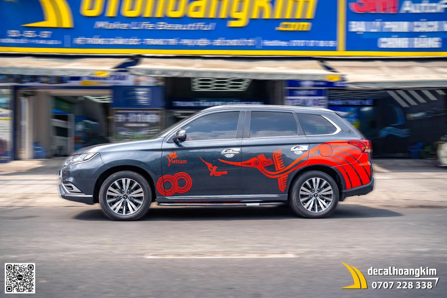 Dán tem xe in UV Outlander - Họa tiết Chim Lạc hào hùng - Ảnh 1