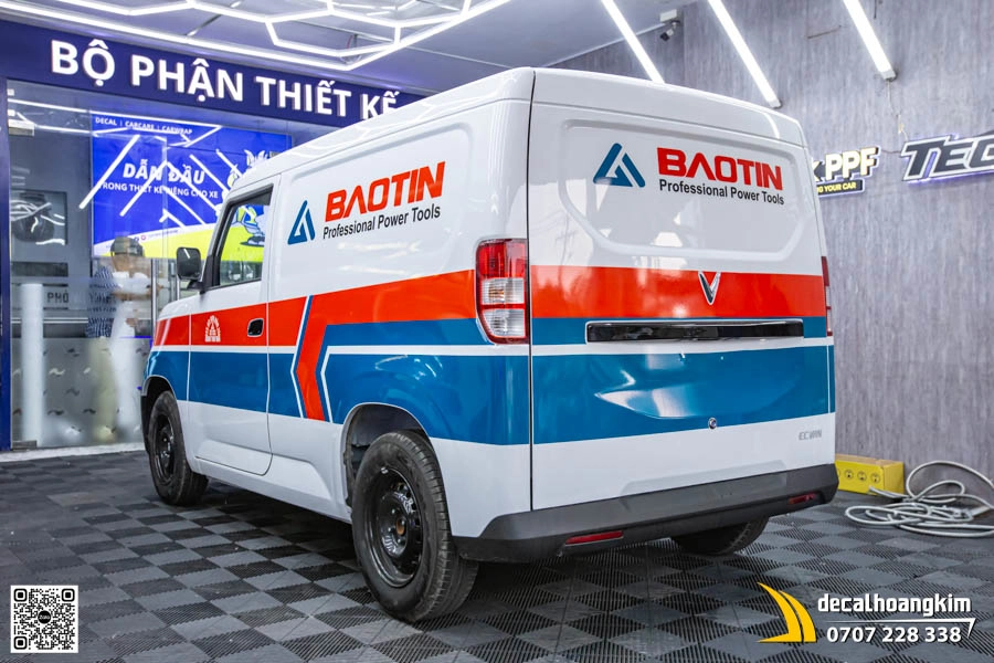 Dán tem quảng cáo VinFast EC Van - Doanh nghiệp Bảo Tín - Ảnh 1