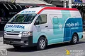 Dán tem quảng cáo Toyota Hiace Bệnh viện Hoàn Mỹ  - ảnh 5