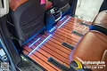 Sàn Vân Gỗ Divine Kia Carnival - Mẫu Sọc Sang Trọng  - ảnh 3