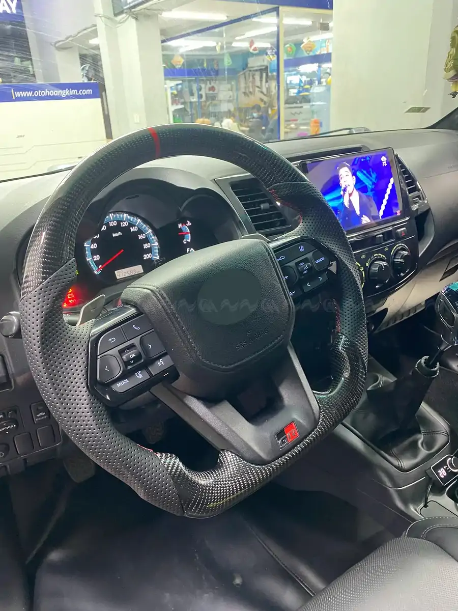  Vô lăng Toyota carbon fiber GR Sport  - Ảnh 5