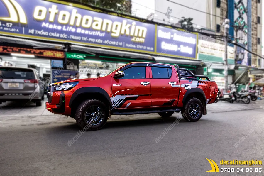 Tem Xe Toyota Hilux - THI024 - Ảnh 1