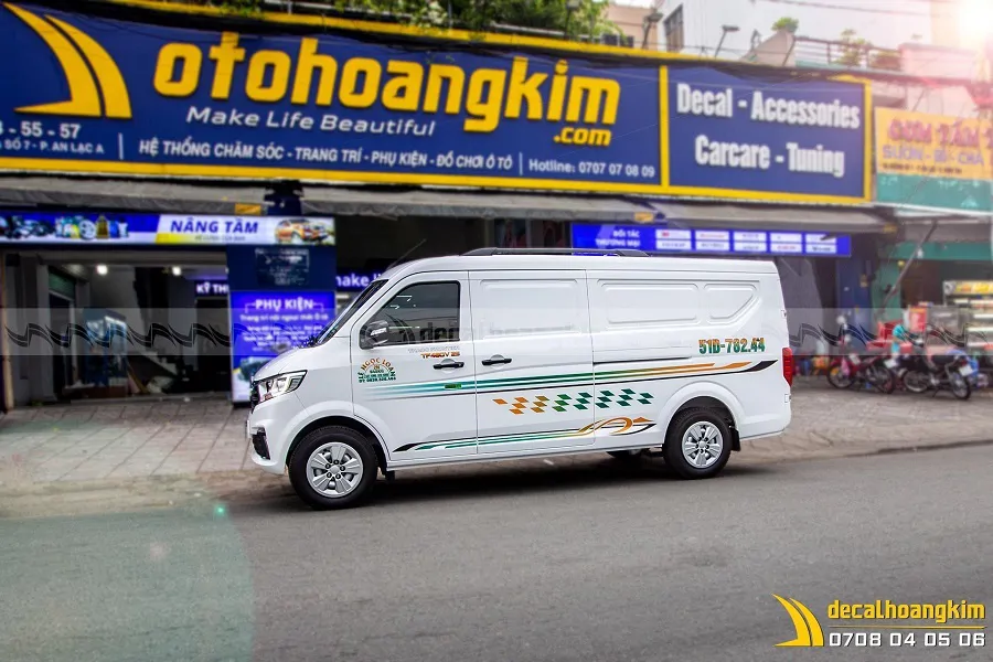 Dán Quảng Cáo Trên Xe Ô Tô - DQC276 - Ảnh 1
