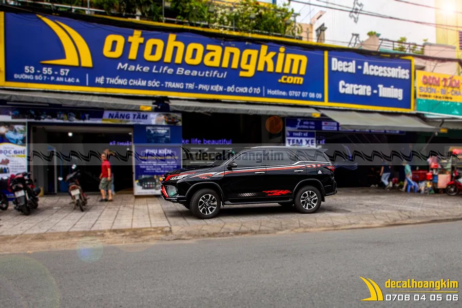 Tem Xe Toyota Fortuner TFO141 - Ảnh 1