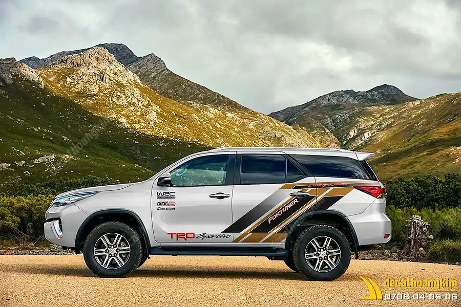 Tem Xe Toyota Fortuner - TFO005 - Ảnh 1