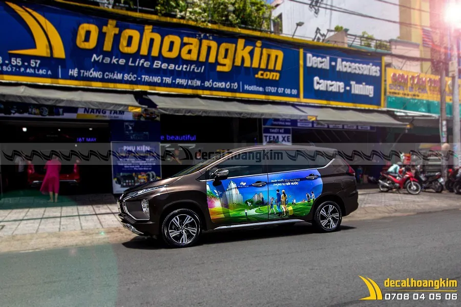 Dán Quảng Cáo Trên Xe Ô Tô - DQC279 - Ảnh 1