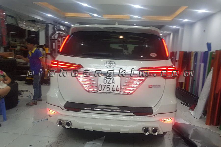 Body Kit Toyota Fortuner 18 - Ảnh 1