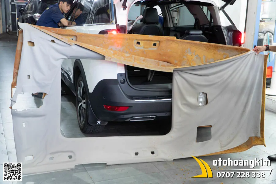 Phục hồi trần nỉ zin xe Peugeot  - Ảnh 7
