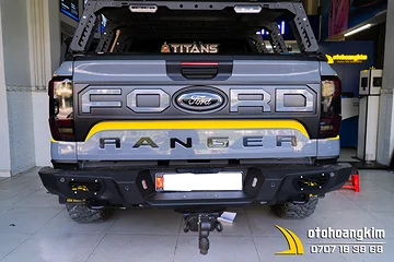 Ốp Cốp Sau Ford Ranger 2022 Loại 1