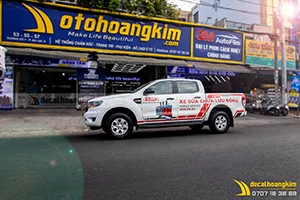 Dán Quảng Cáo Trên Xe Ô Tô - DQC323