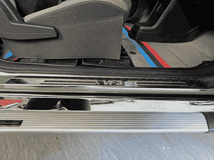 Nẹp Bước Chân Ngoài VF3 Inox VN 