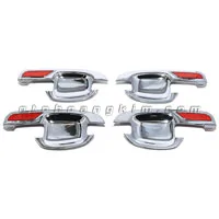 Chén cửa Chevrolet Colorado [2016-2020] Thái Lan