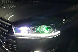 ĐỘ ĐÈN XE Toyota Innova