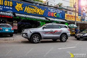 Tem Xe Toyota Fortuner - TFO090
