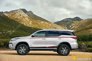 Tem Xe Toyota Fortuner - TFO128