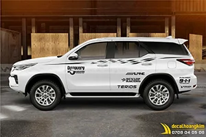 Tem Xe Toyota Fortuner - TFO137