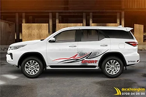 Tem Xe Toyota Fortuner - TFO138