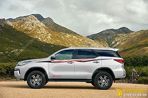 Tem Xe Toyota Fortuner - TFO129