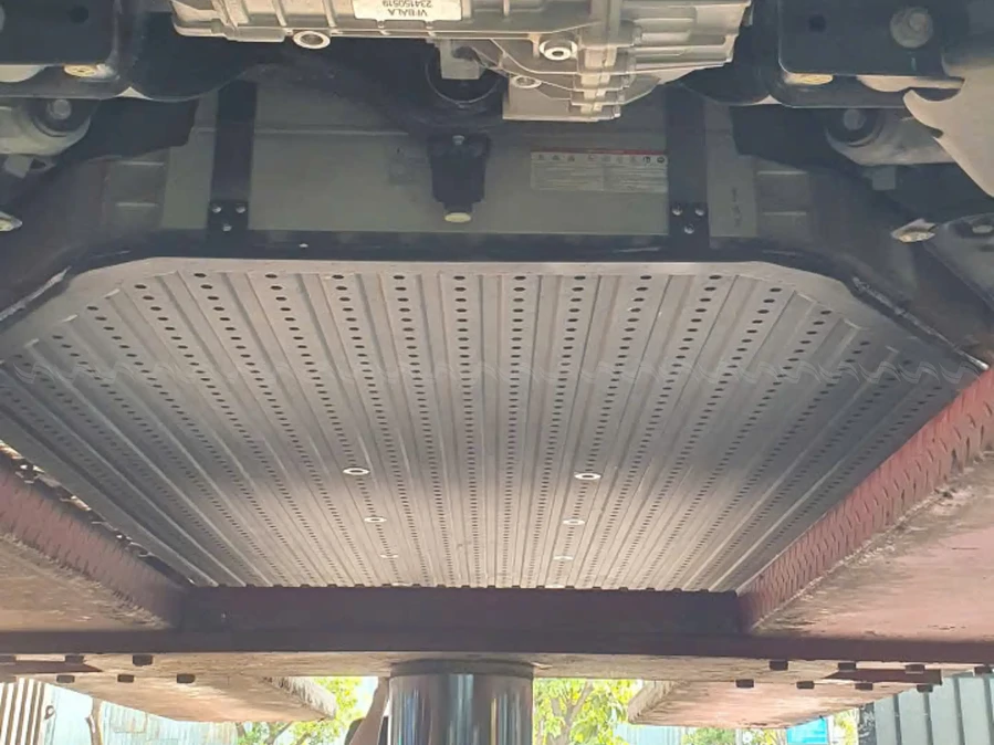 Ốp bảo vệ pin VF9 nhôm tĩnh điện  - Ảnh 1