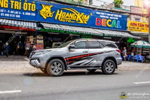 Tem Xe Toyota Fortuner - TFO082