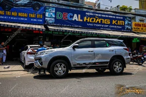 Tem Xe Toyota Fortuner - TFO036