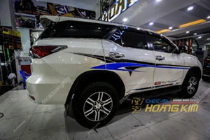 Tem Xe Toyota Fortuner - TFO014