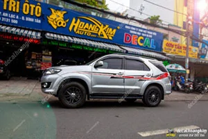 Tem Xe Toyota Fortuner - TFO023