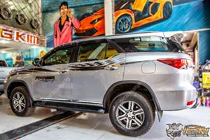Tem Xe Toyota Fortuner - TFO029
