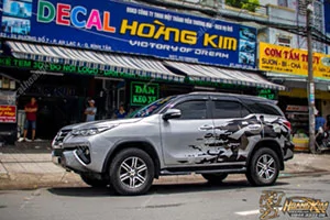 Tem Xe Toyota Fortuner - TFO053