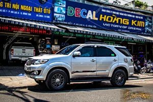 Tem Xe Toyota Fortuner - TFO052