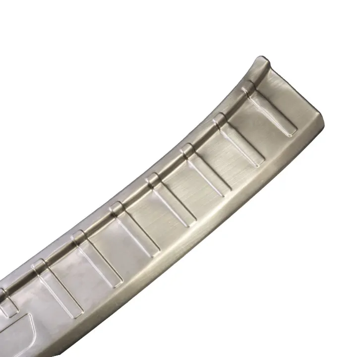 Chống trầy cốp sơn Hyundai Elantra 2023 inox - Ảnh 2