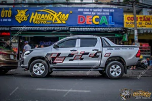 Tem Xe Toyota Hilux - THI009