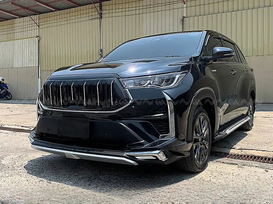  Body Kit Innova Cross 2023 mẫu Verzus  - Ảnh 1
